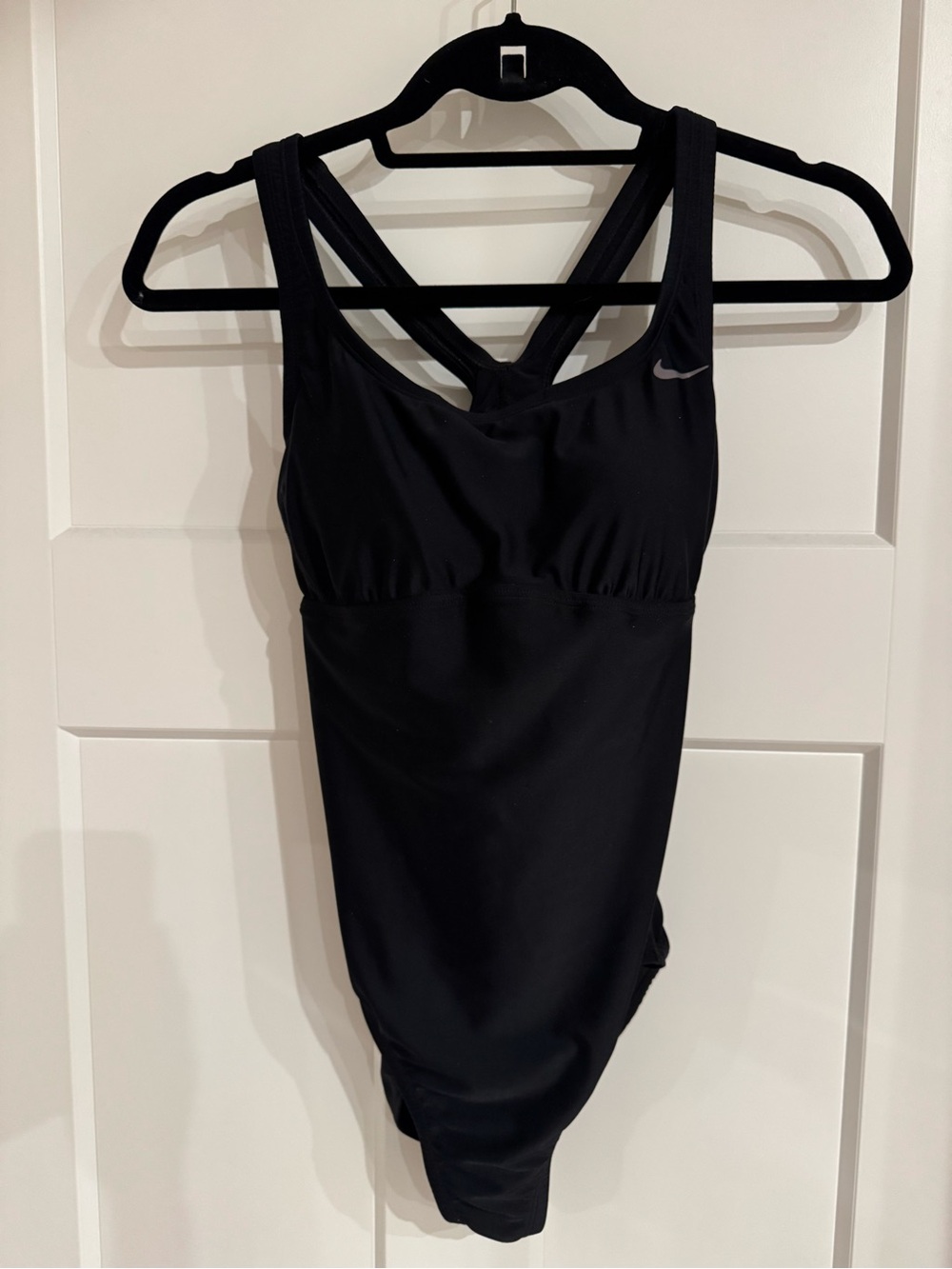 Nike Missy Black Racerback One Piece Swimsuit NESS8325 Size Small Juniors